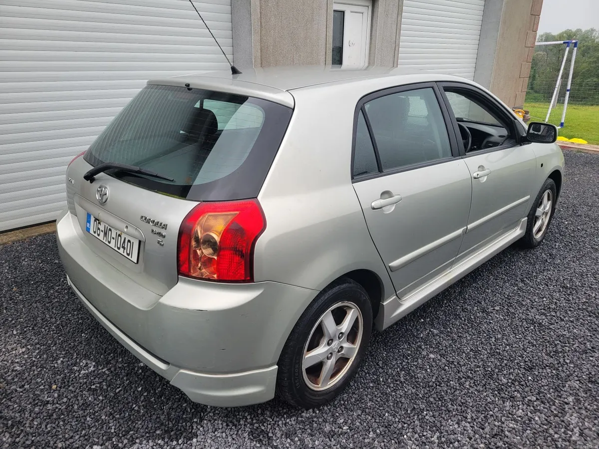 Toyota Corolla 2006 - Image 2