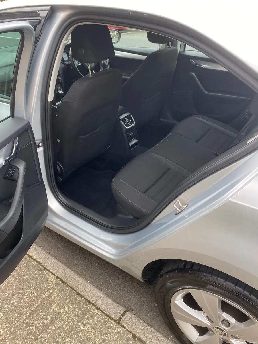 Skoda Octavia AMBITION 1.0TSI 115HP 2019 - Image 6