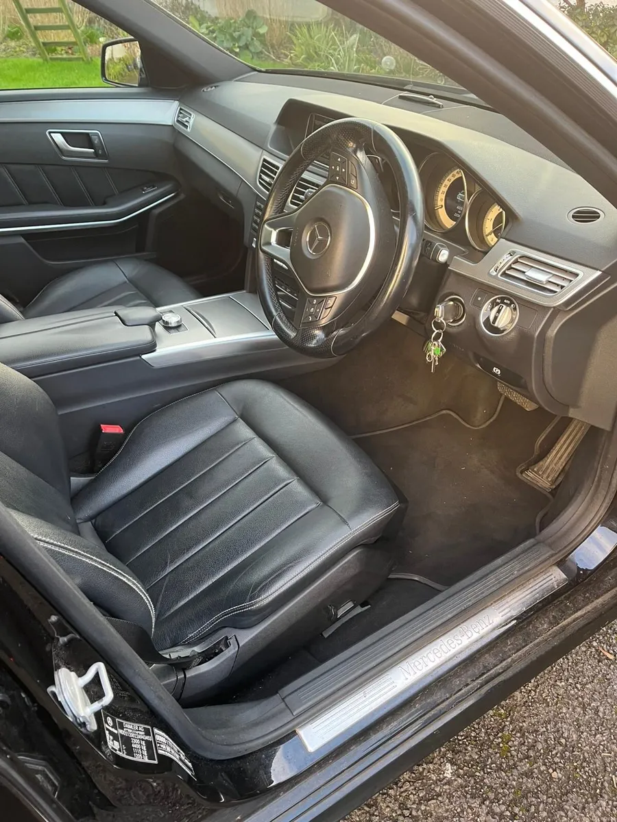 Mercedes E220 - Image 6