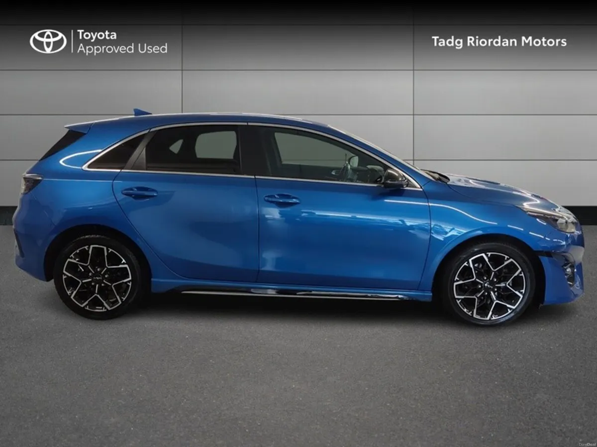 Kia Ceed 1.6 D MHEV GTL MY23 5 5DR - Image 3