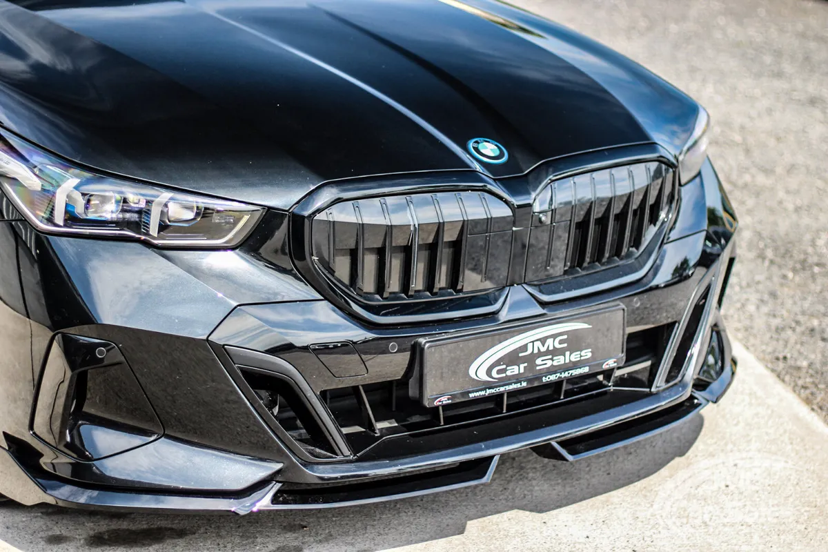 2024 BMW 530E PRO PACK LCI - Image 5