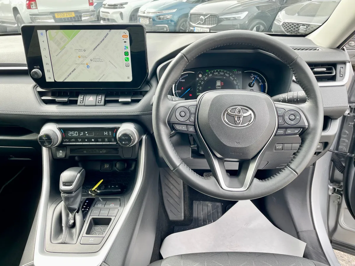 Toyota RAV-4 Luna 2.5 Petrol Hybrid Auto 5Dr,2024 - Image 6