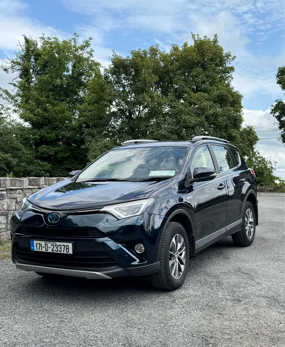 Toyota RAV4 Hybrid 2017 - Image 1