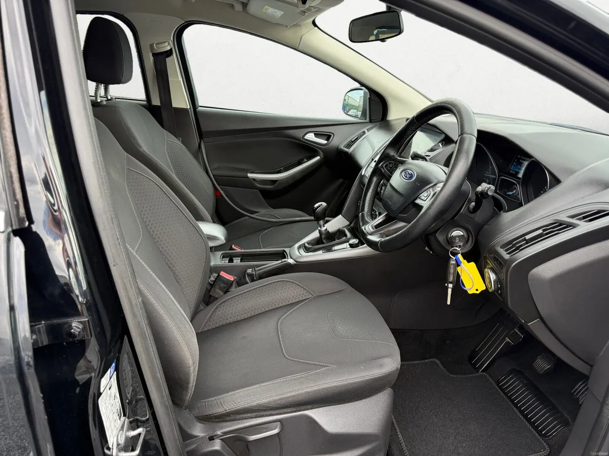 2017 Ford Focus 1.5 Tdci ZETEC 120BHP - Image 5