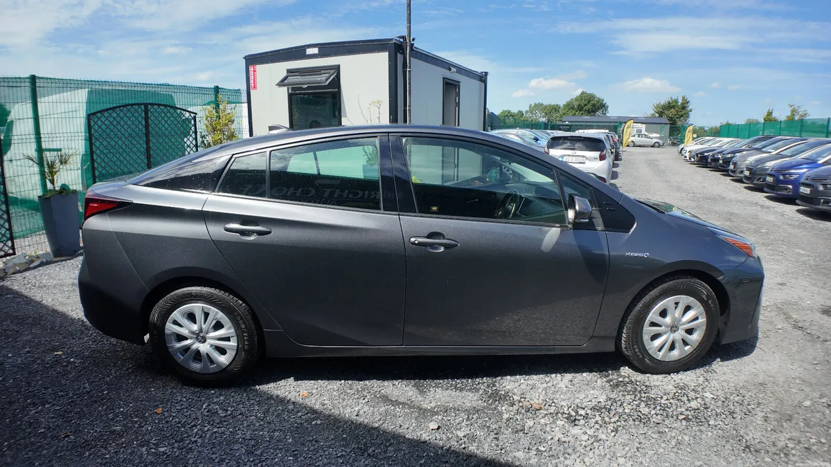 2020 Toyota Prius 1.8 Petrol Hybrid - Image 5
