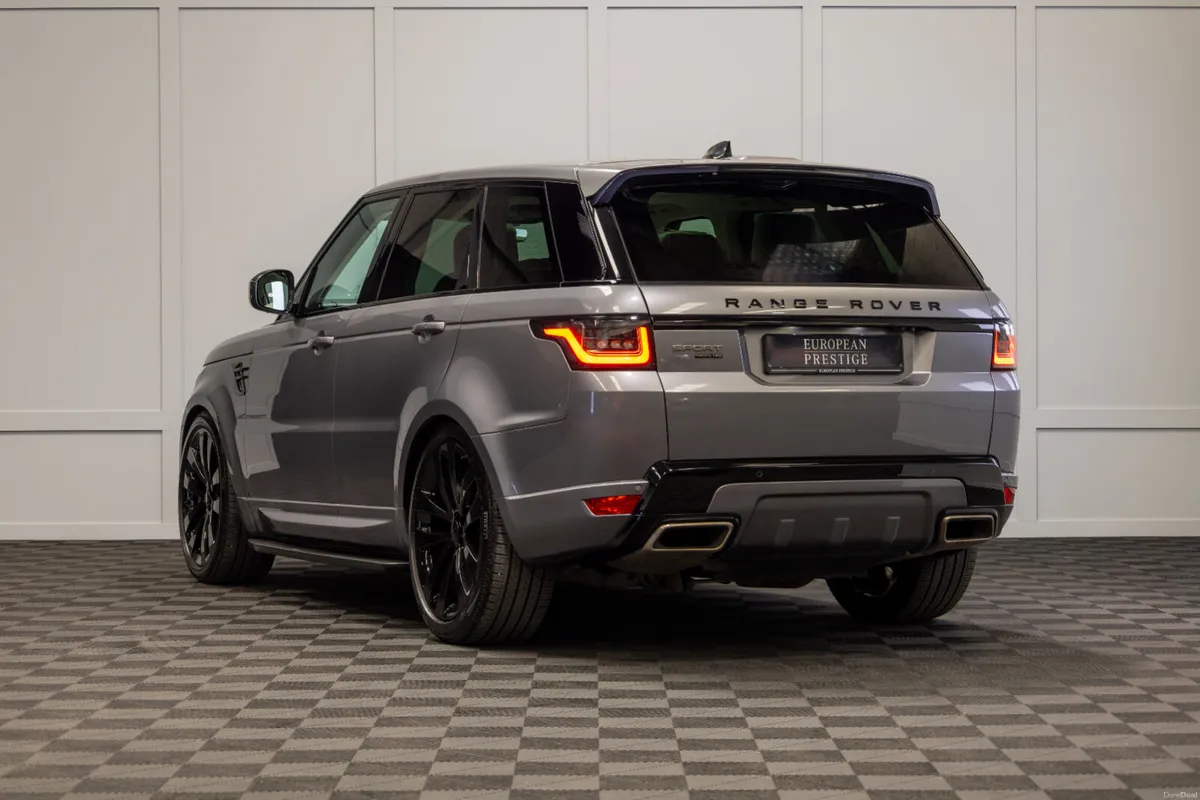 2021 Range Rover Sport P400e HSE - Image 4