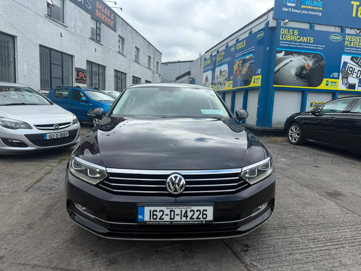 Volkswagen Passat 2016 - Image 4