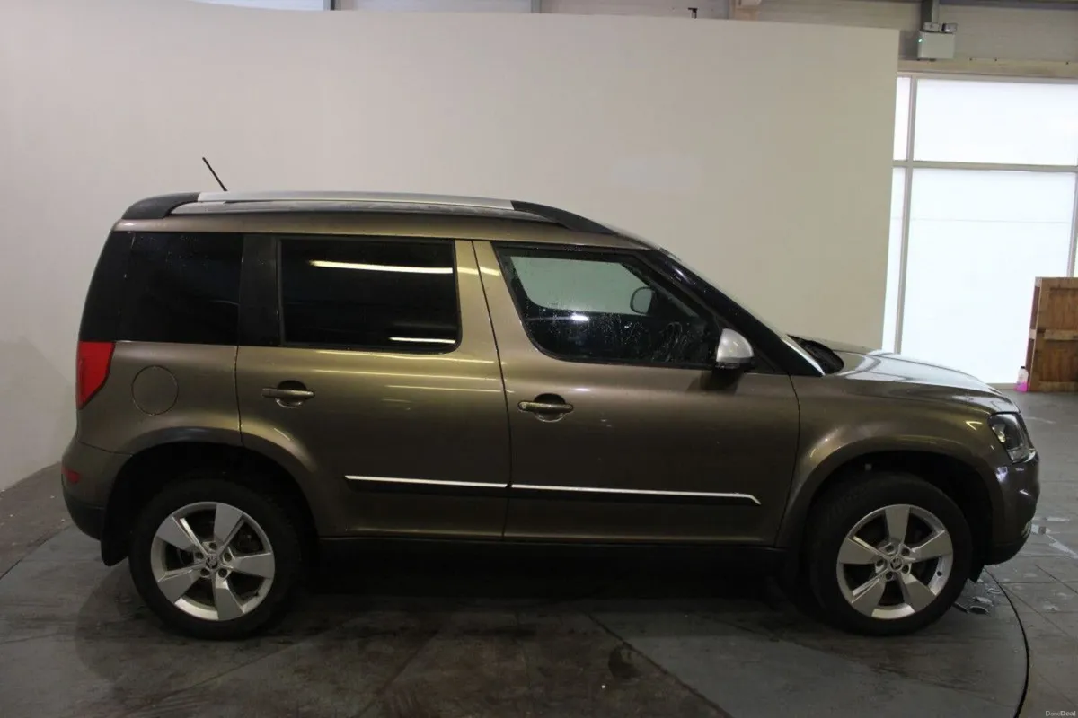 Skoda Yeti YETI SHER OUT 2.0 TDI 150BHP  4X4 COMME - Image 3