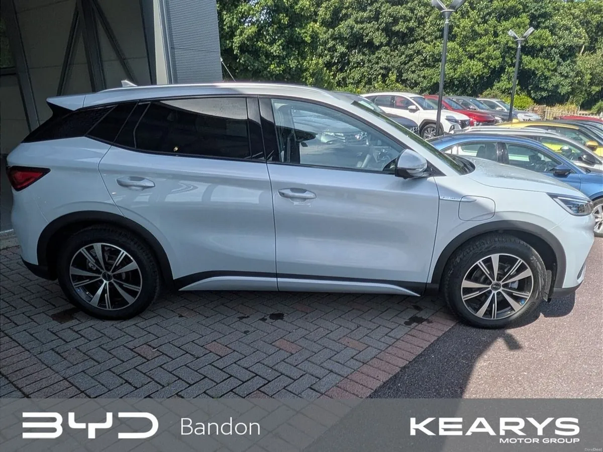 BYD ATTO 3 Comfort 60.5kwh battery range 420km wit - Image 6