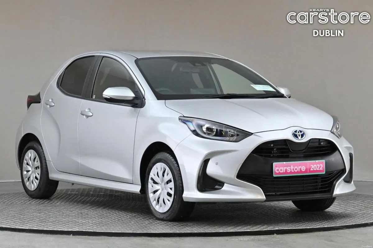 Toyota Yaris 1.5 PETROL HYBRID **REVERSE CAM**PARK - Image 1