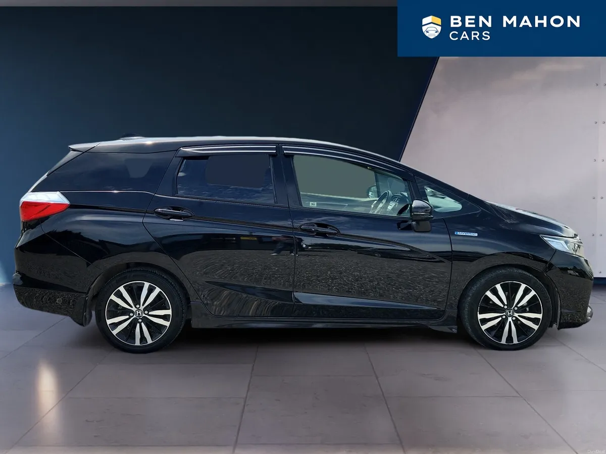 2017 Honda Shuttle 1.5 Petrol Hybrid Automatic – B - Image 6