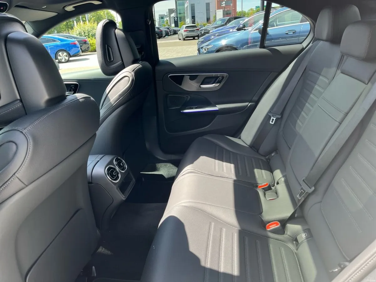 Mercedes-Benz C-Class C 200D AMG Line Plus MHEV Sa - Image 4