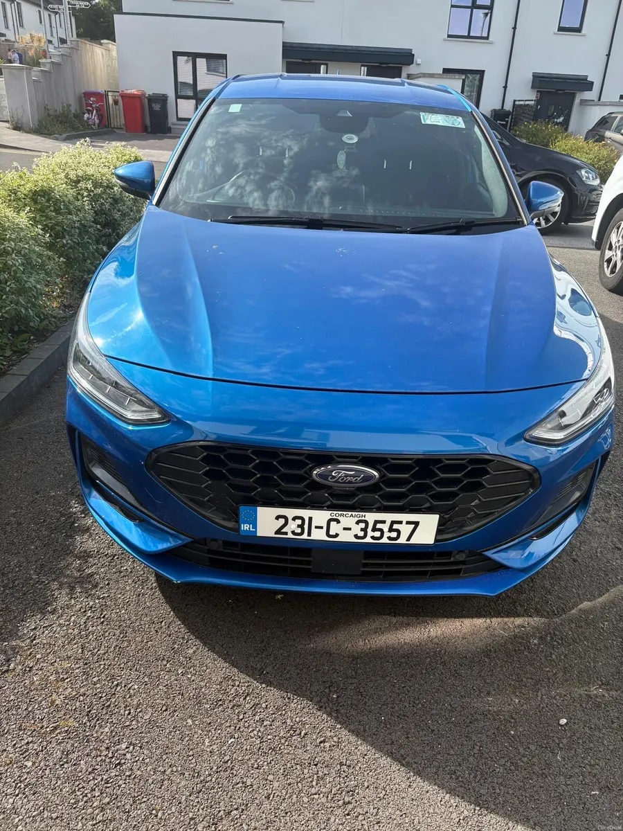 2023 Ford Focus ST line - Image 3