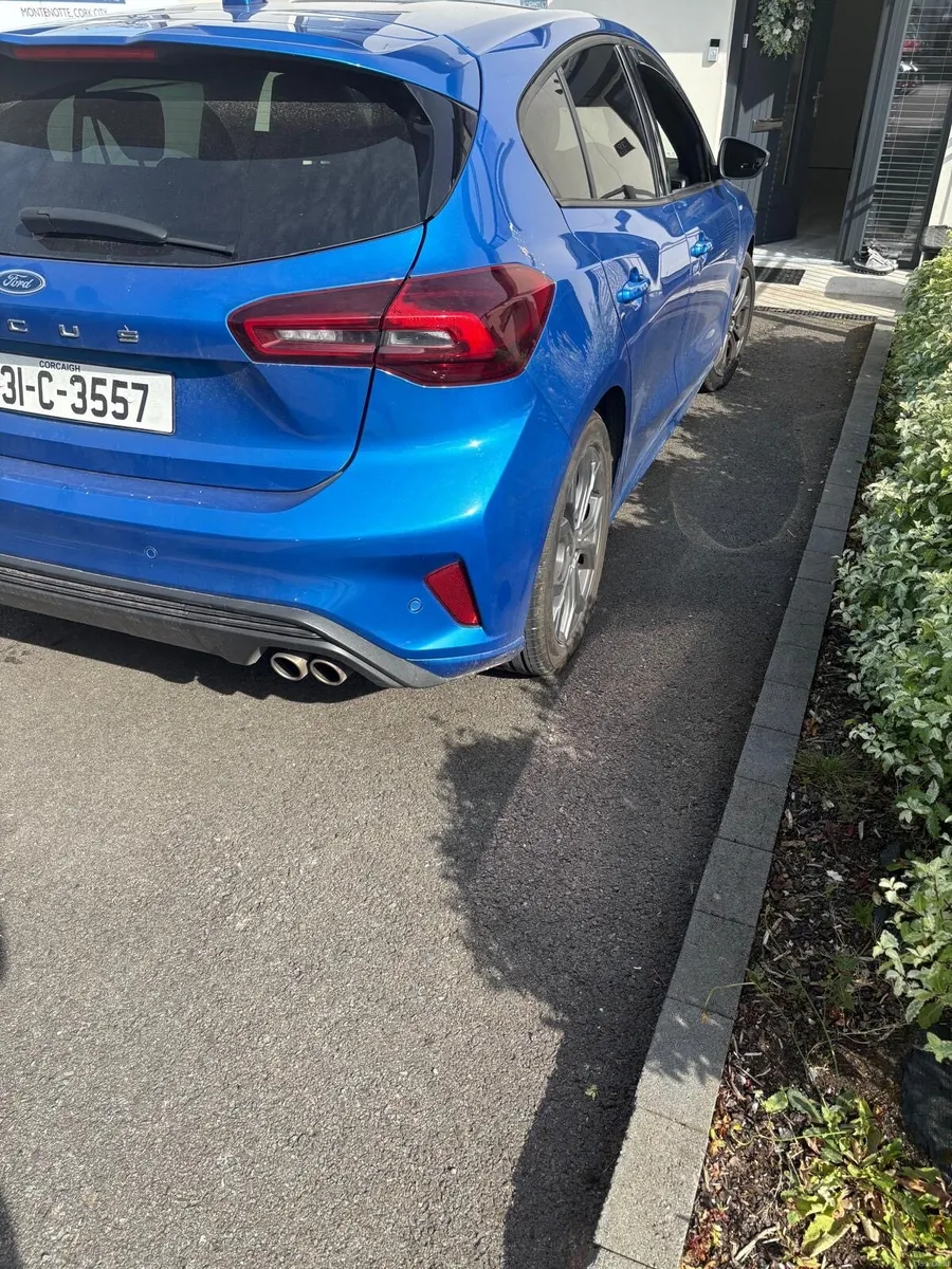 2023 Ford Focus ST line - Image 2