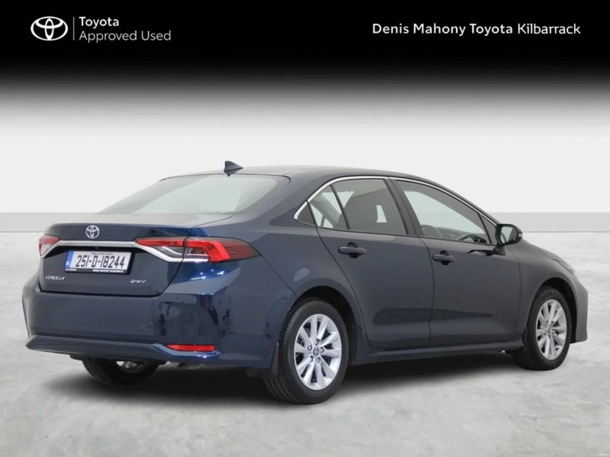 Toyota Corolla SALOON LUNA - Image 2