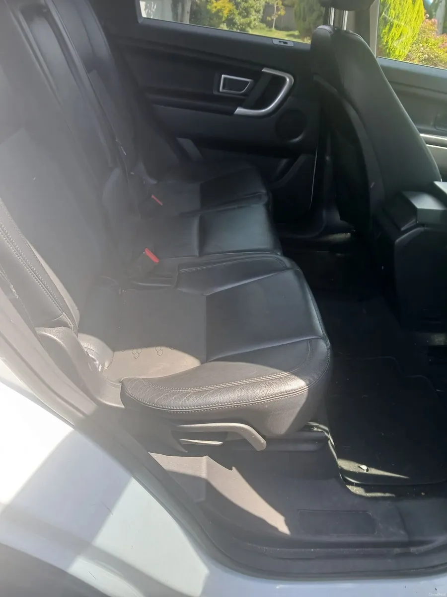 Land Rover Discovery Sport 2017 - Image 6
