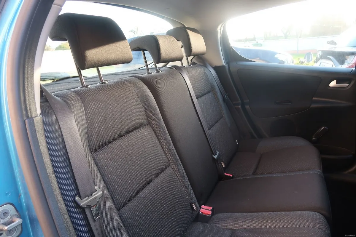 Peugeot 207 2012 - Image 4