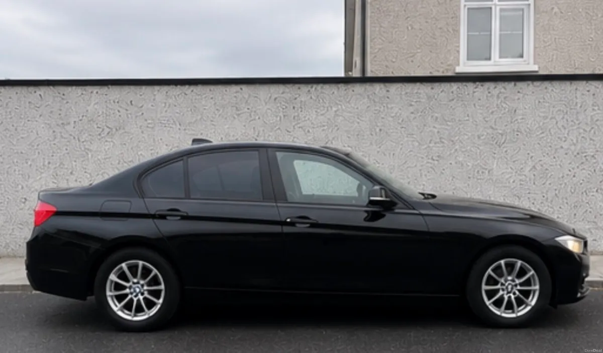 BMW 3 Series - Image 4