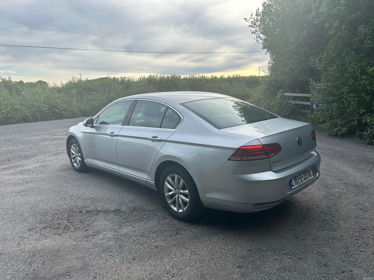Volkswagen Passat 2015 - Image 3
