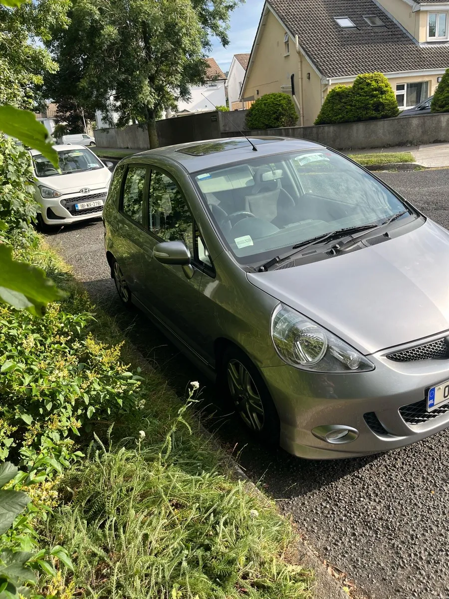 Honda Jazz 1.3 Hatchback 2008 - Image 2