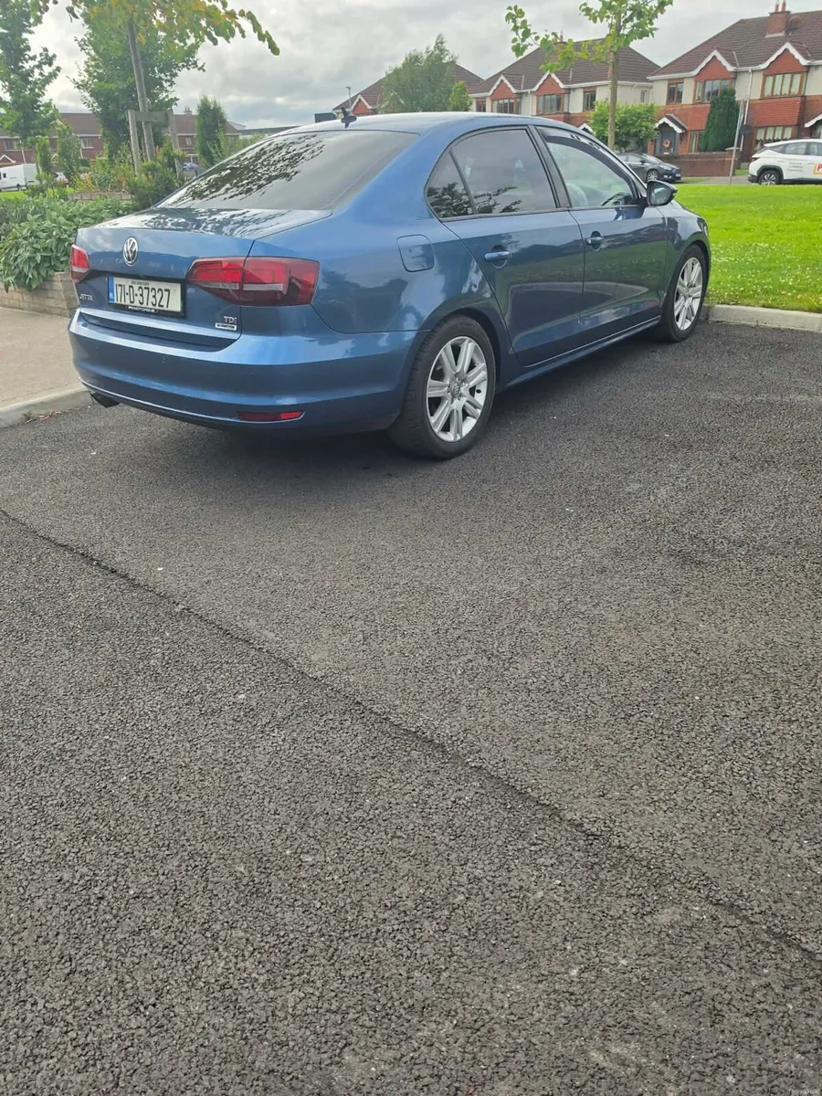 Volkswagen jetta 2017 2.0 diesel nct 05/27 Highlin - Image 4