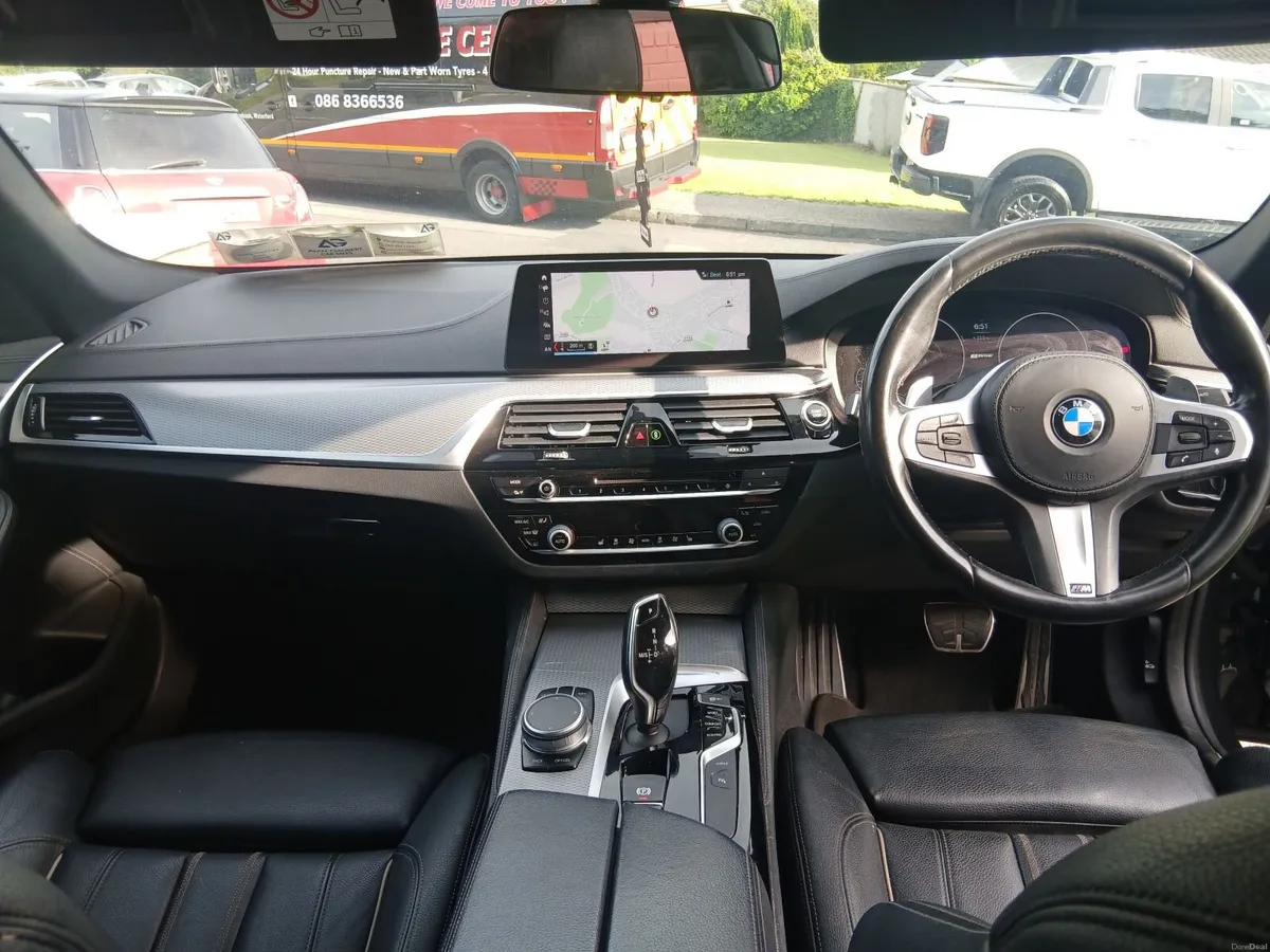 BMW 5-Series 2019 - Image 3