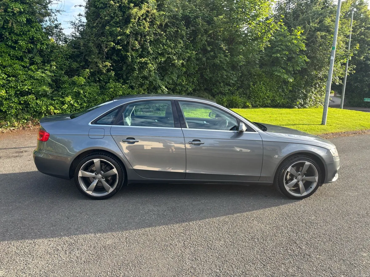 Audi A4 - Image 2
