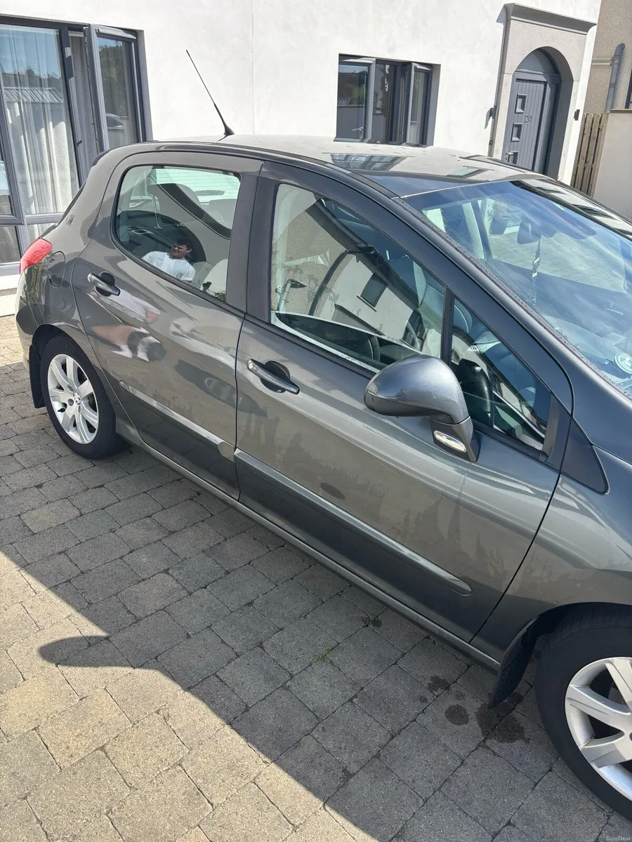 Peugeot 308 2013 1.6 diesel - Image 4