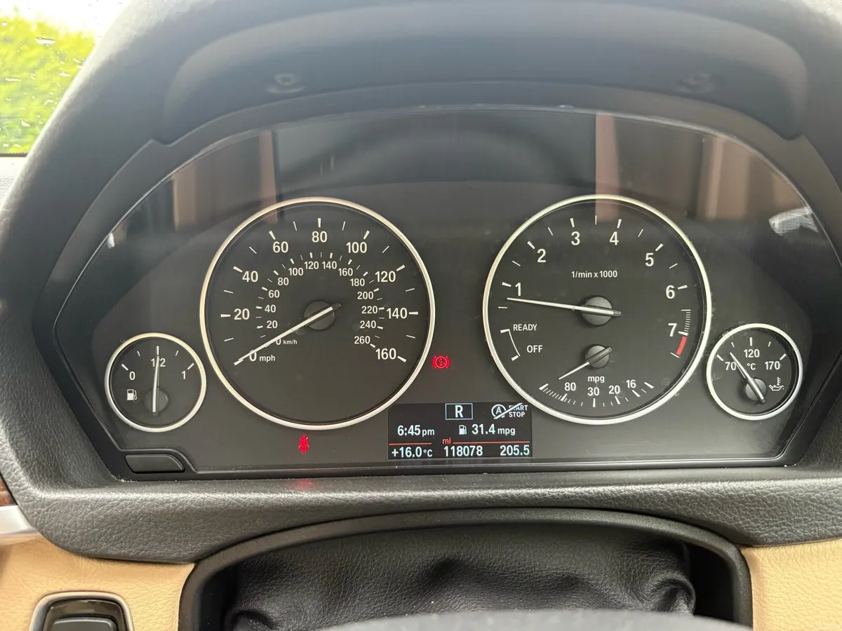 BMW 4 Series Luxury 420i - Image 4