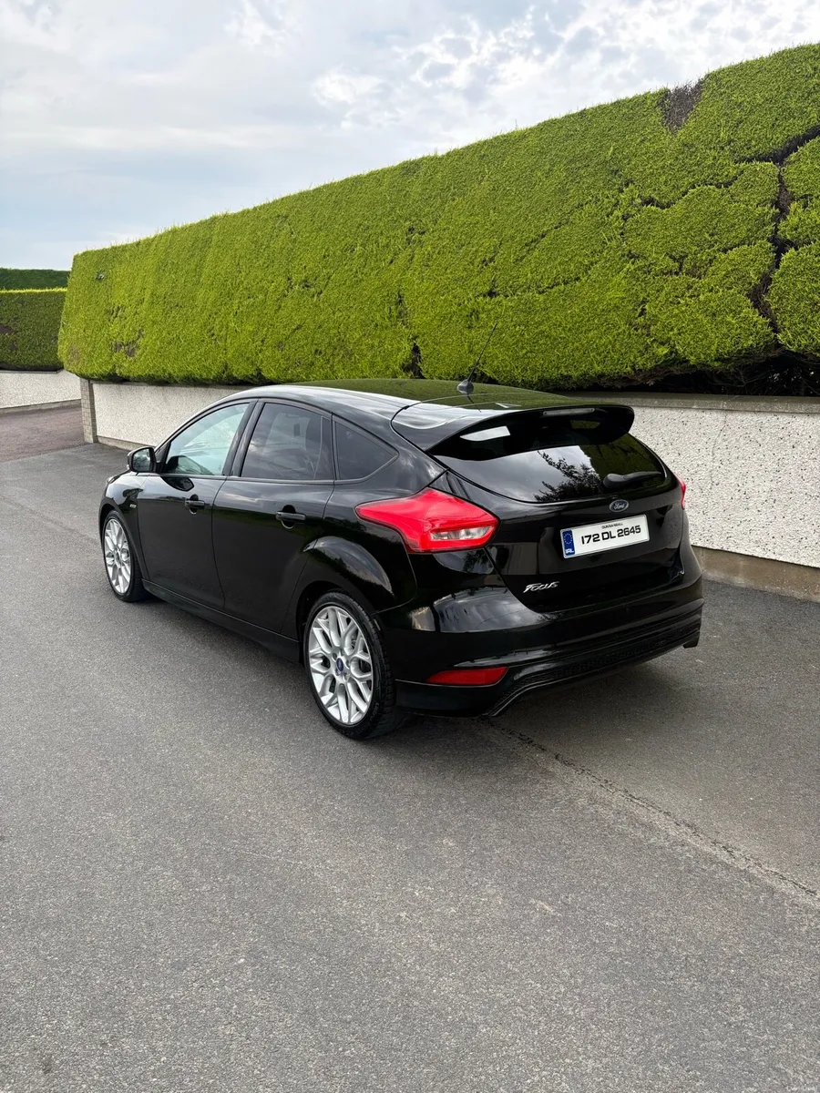 172 Ford Focus ST Line - Image 2