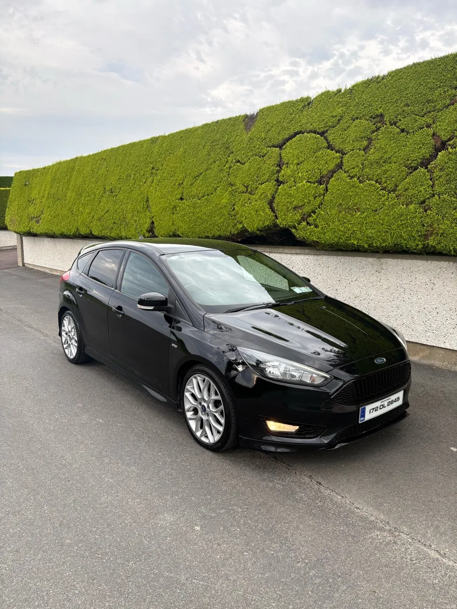 172 Ford Focus ST Line - Image 3