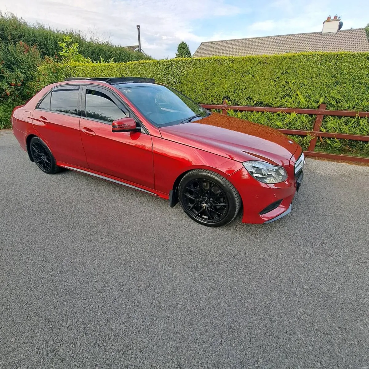 Mercedes E300 - Image 2