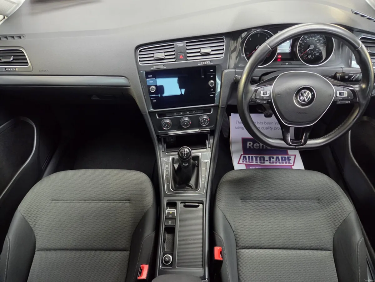 Volkswagen Golf 1.6 TDI MATCH 115PS 5DR - Image 2