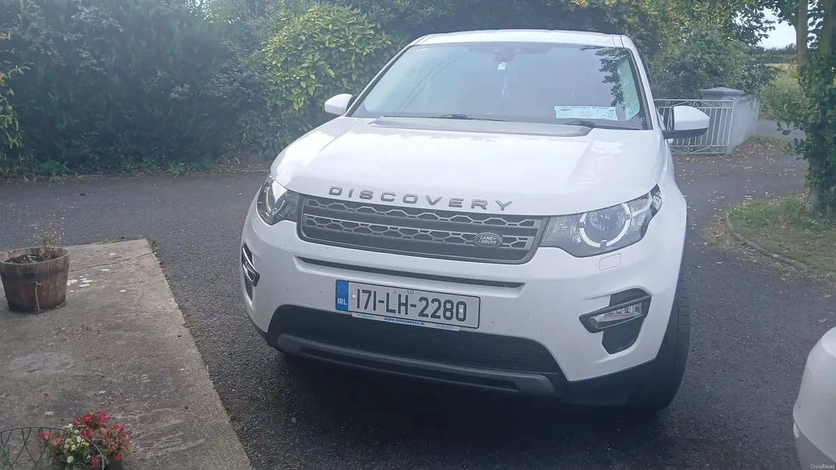 Land Rover Discovery Sport 2017 - Image 1