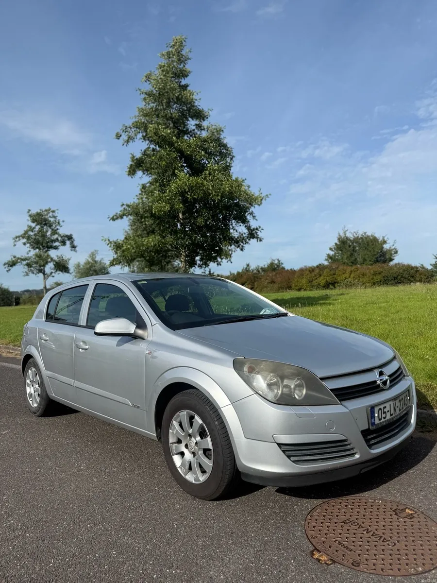 Opel Astra - Automatic - Image 2