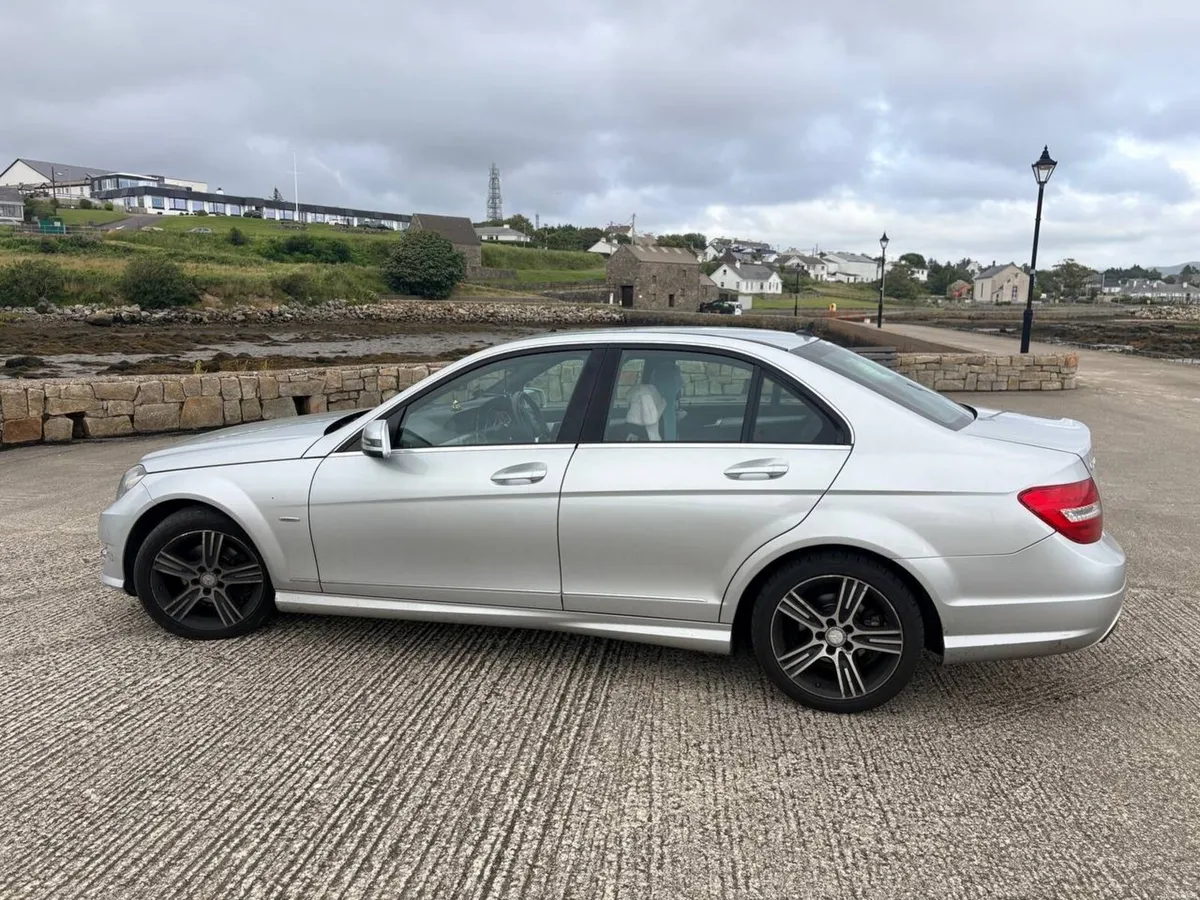 Mercedes c200 - Image 5