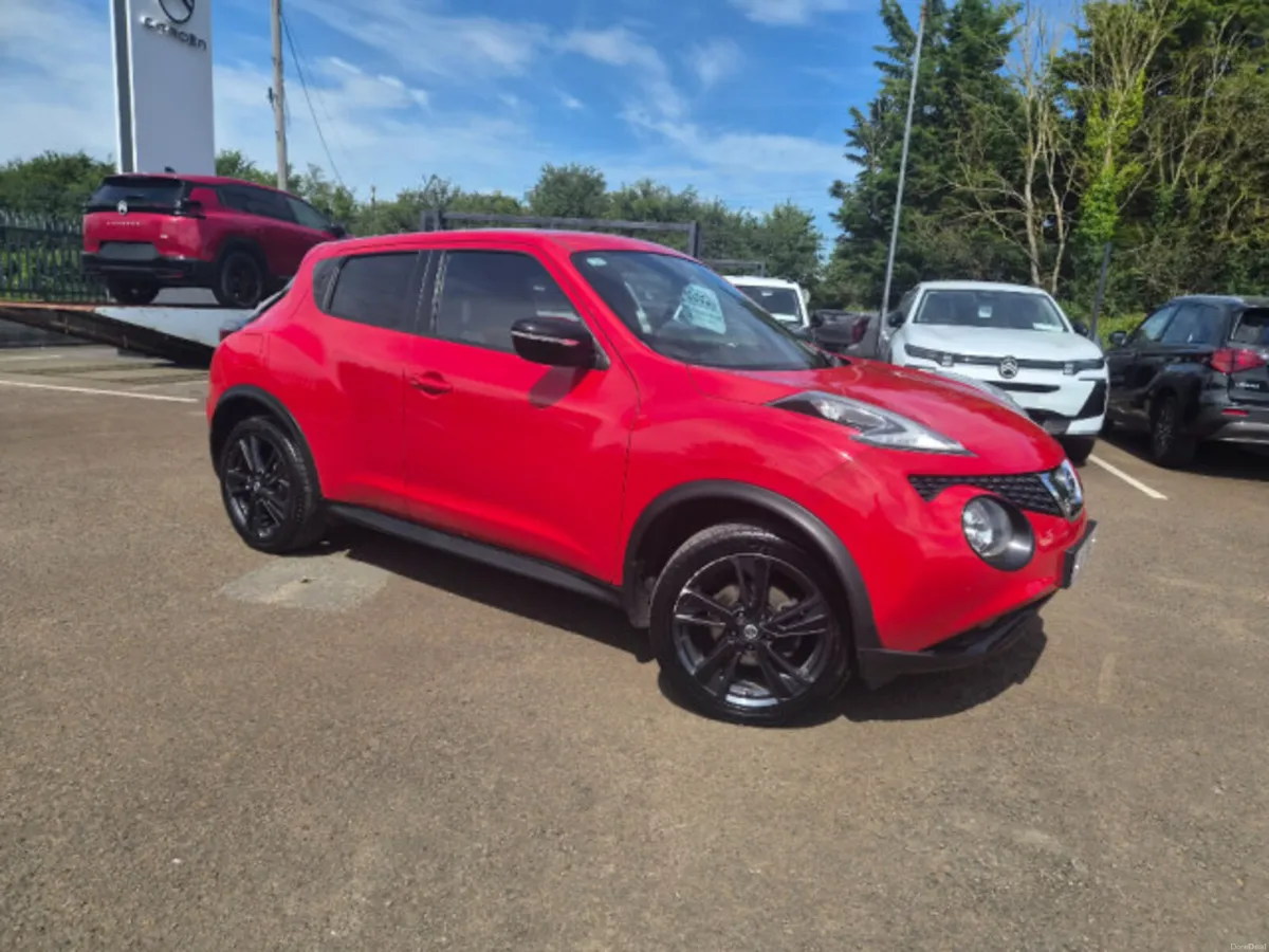 Nissan Juke 1.5 DSL SV Black EXT PK + 4DR - Image 2