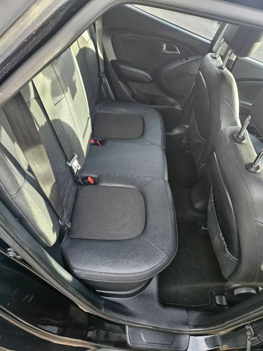 Hyundai ix35 only 88500m - Image 5