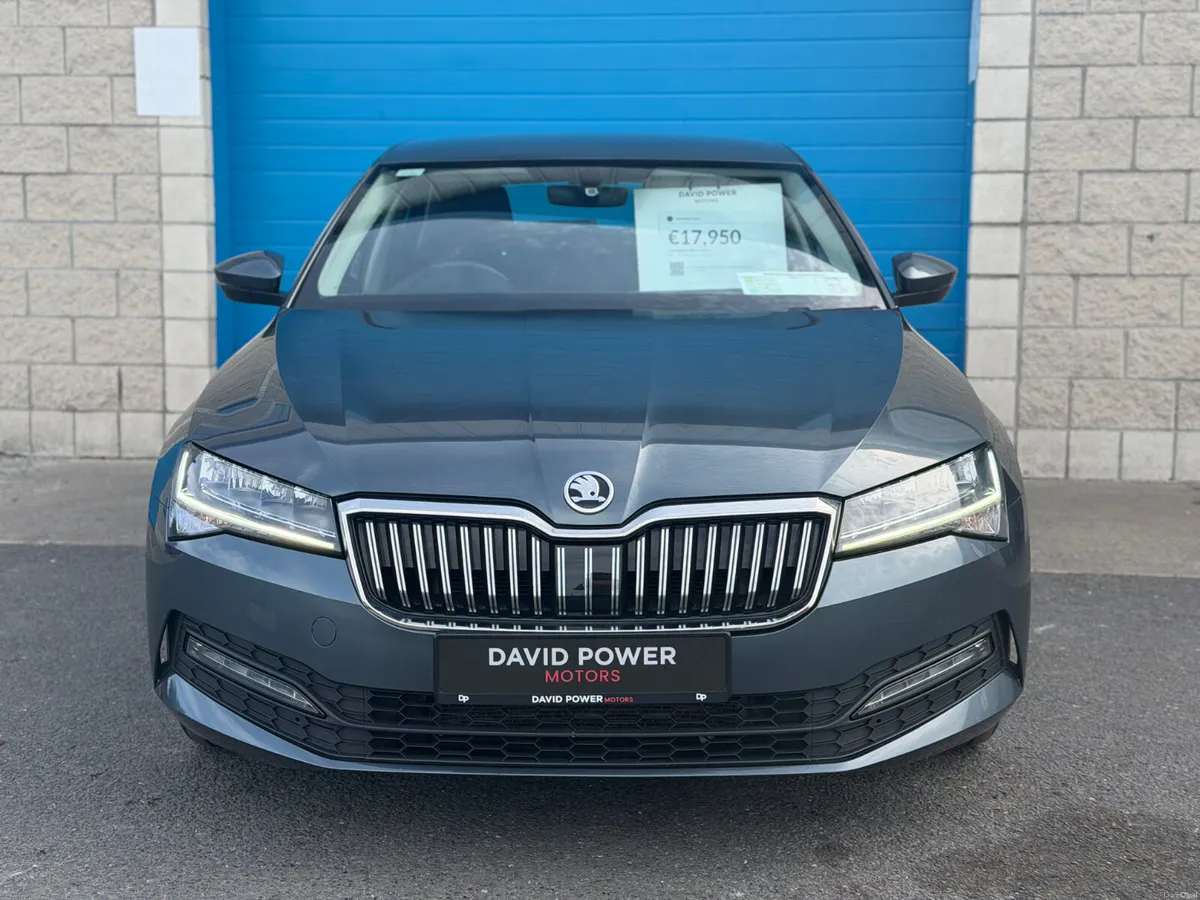 Superb Auto 202 Low Kms!! - Image 2