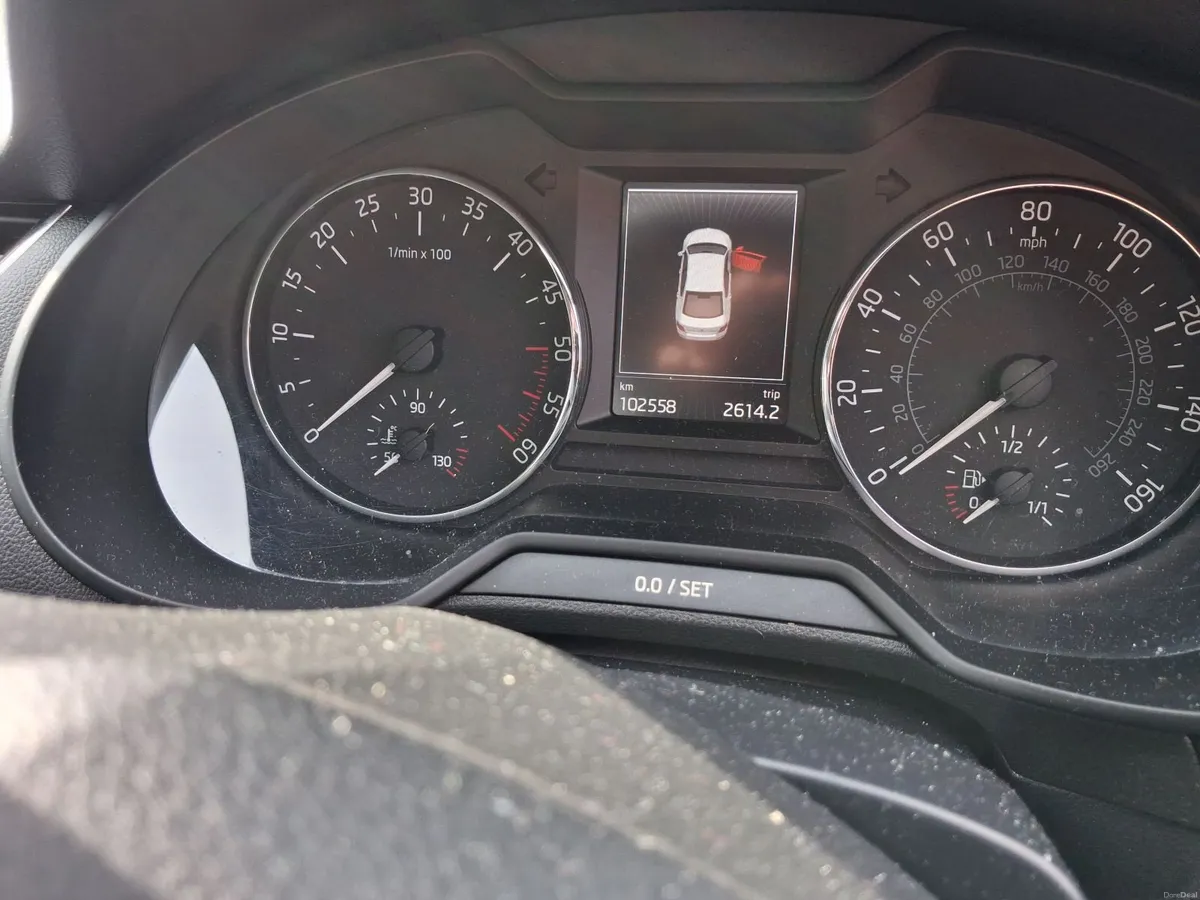 Skoda Octavia 2015 - Image 2
