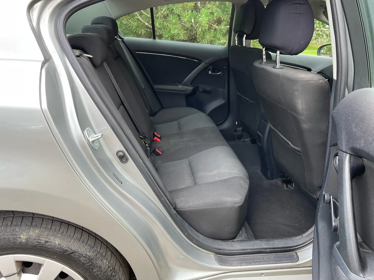 11 Toyota Avansis “ quick Sale “ €1495 - Image 3