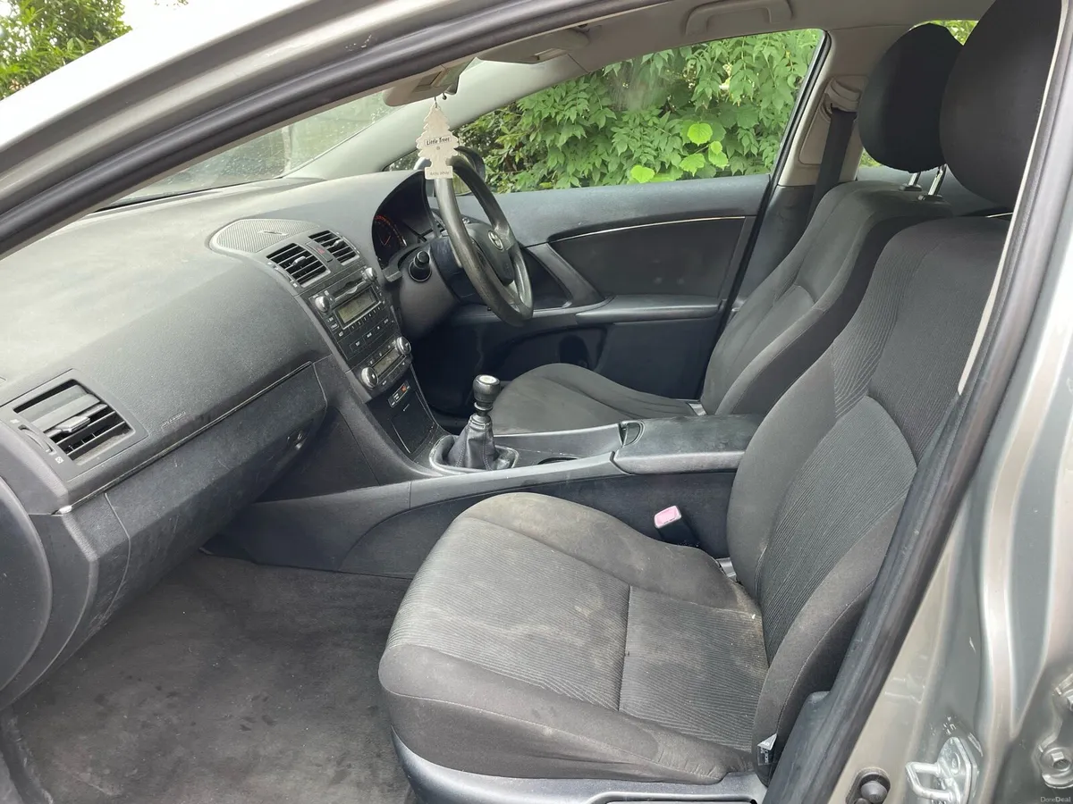 11 Toyota Avansis “New Nct 7/27“ €1895 - Image 6