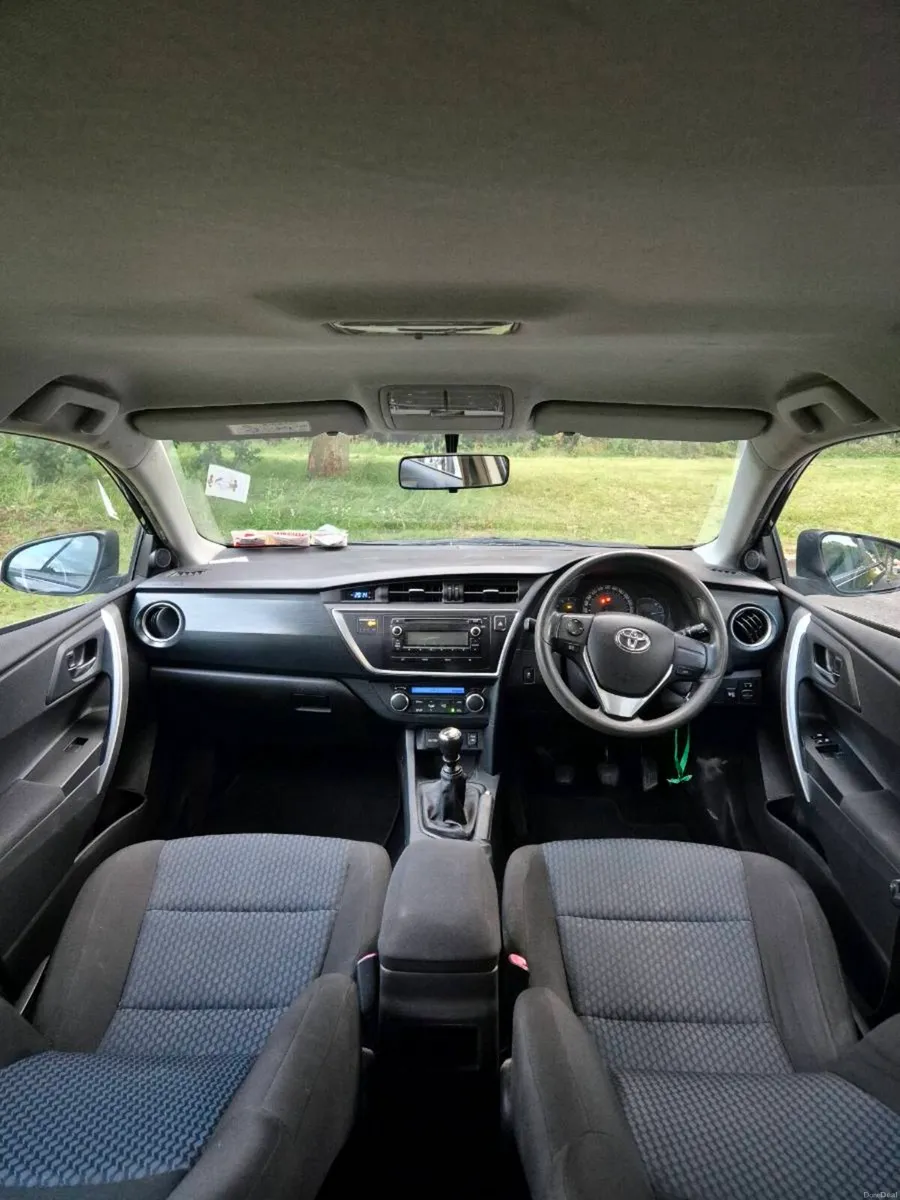 Toyota Auris ECONOMICAL 1.4L FRESH NCT, €180TAX - Image 2