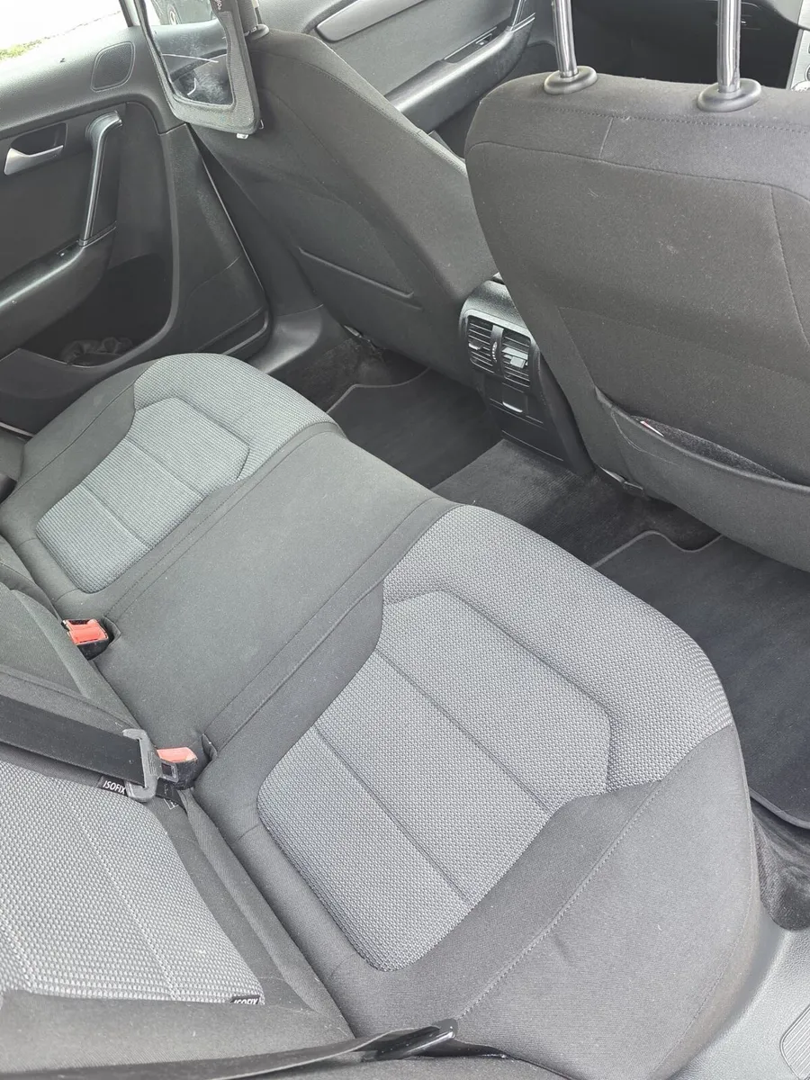 Volkswagen Passat 2.0 Bluemotion - Image 2