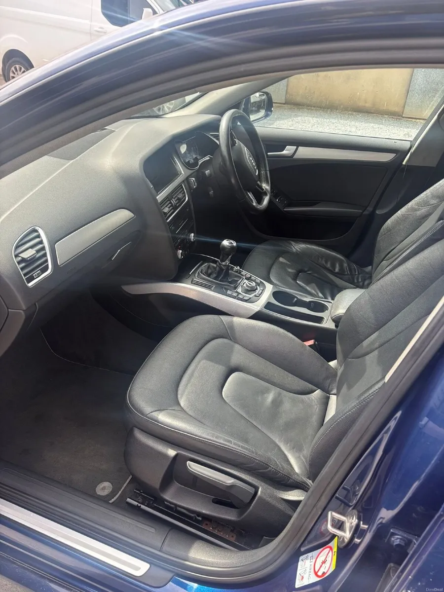 Audi A4 2012 - Image 5