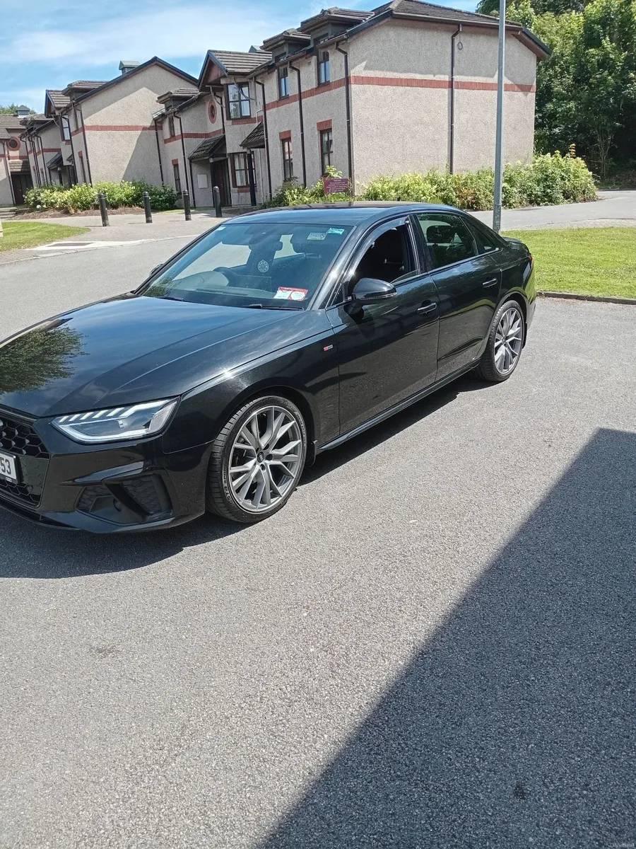 Audi A4 2022 - Image 4