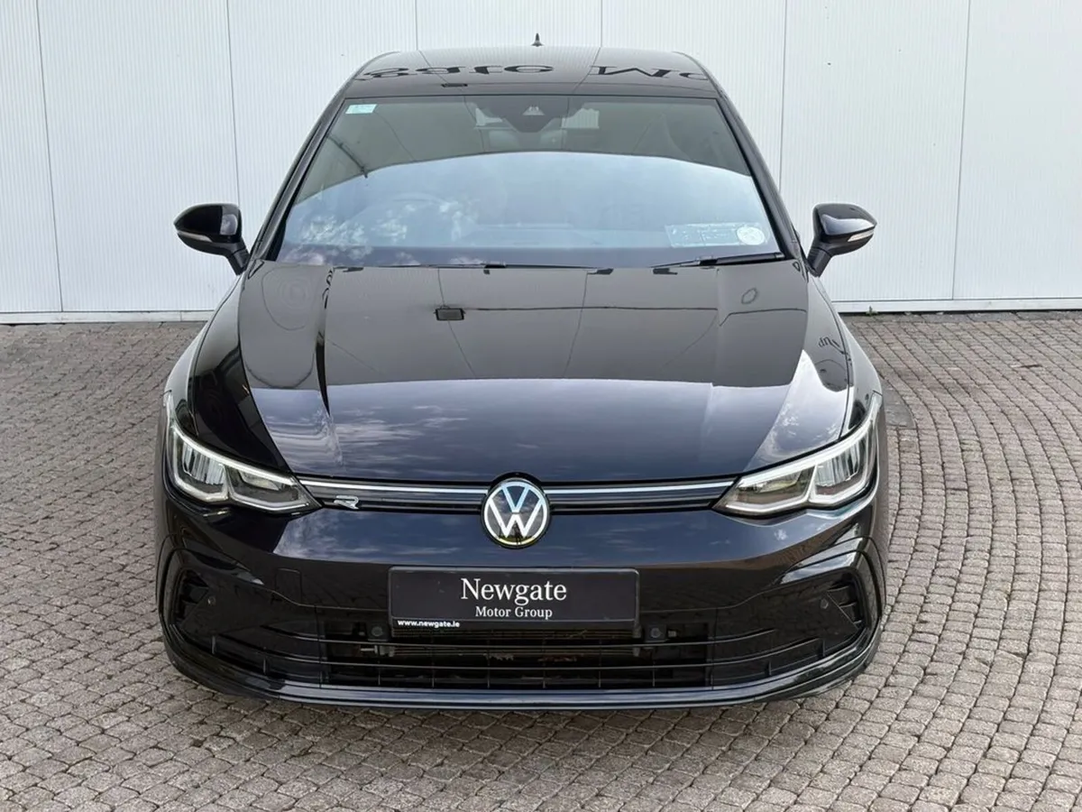 Volkswagen Golf Rline 1.5 TSI 130HP 5DR - Image 2