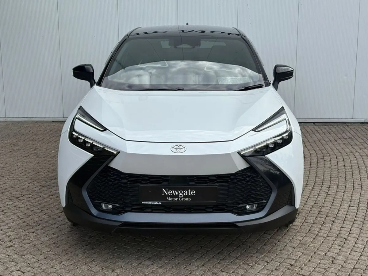 Toyota C-HR Hybrid SOL 4DR Auto - Image 2