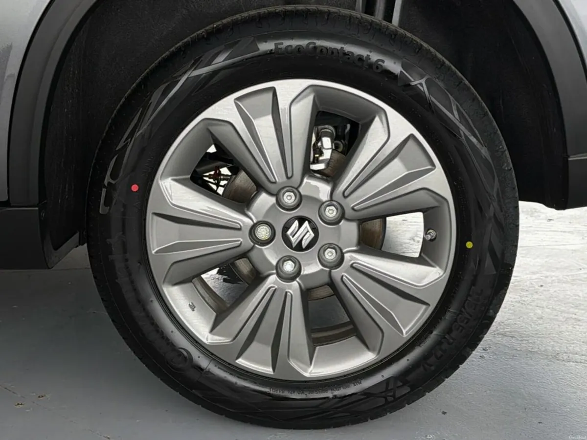 Suzuki Vitara Motion 1.4T Auto - Image 3