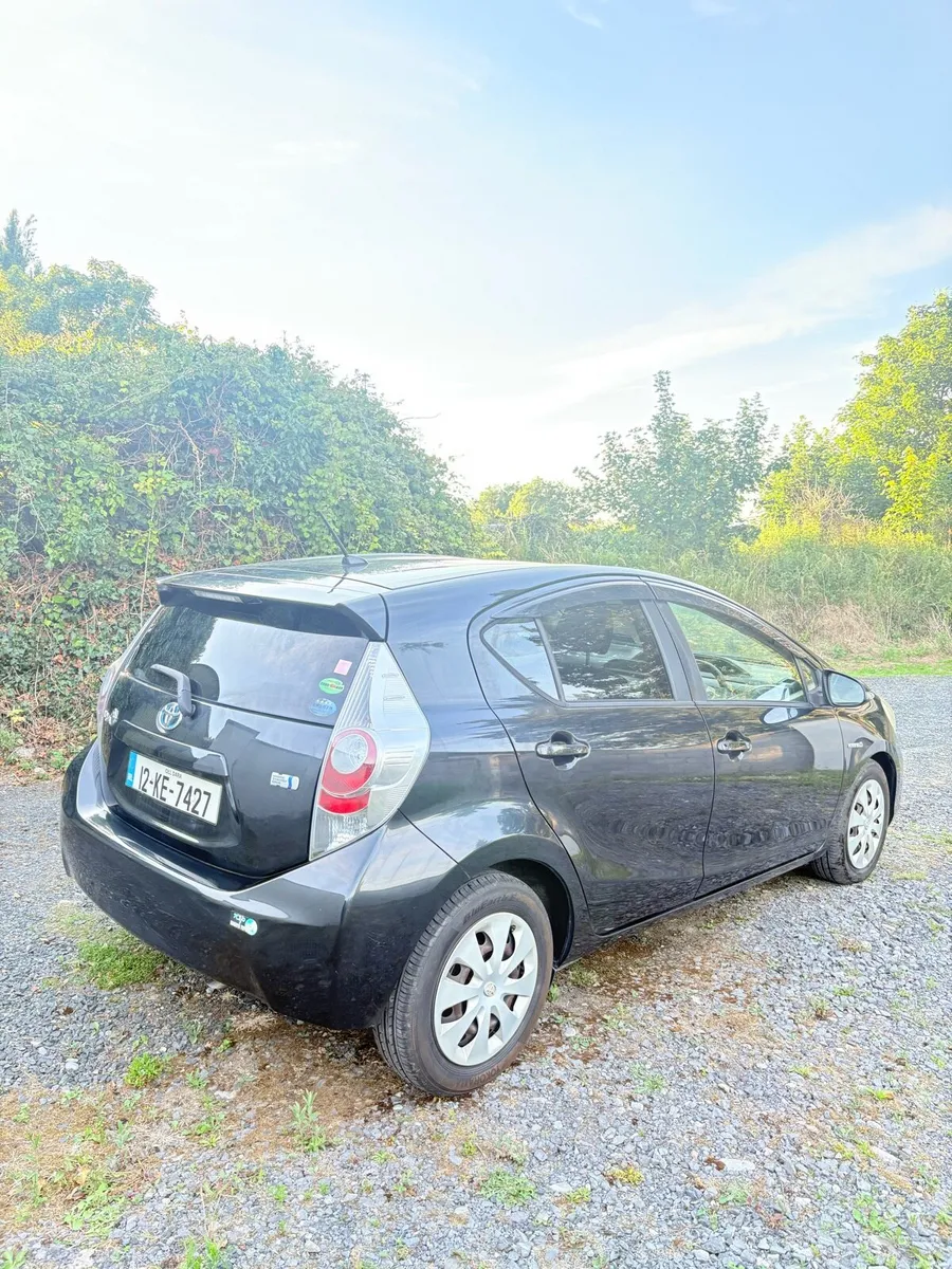Toyota Aqua 2012 Automatic [Low mileage] - Image 4